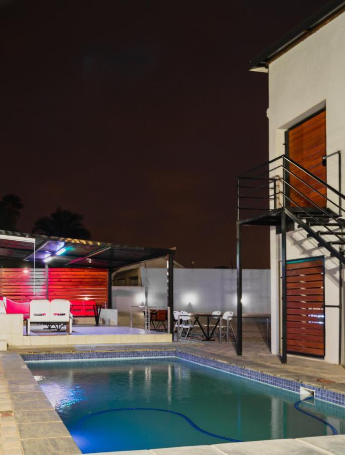 El Infinito Lifestyle Hotel Kempton Park Kültér fotó