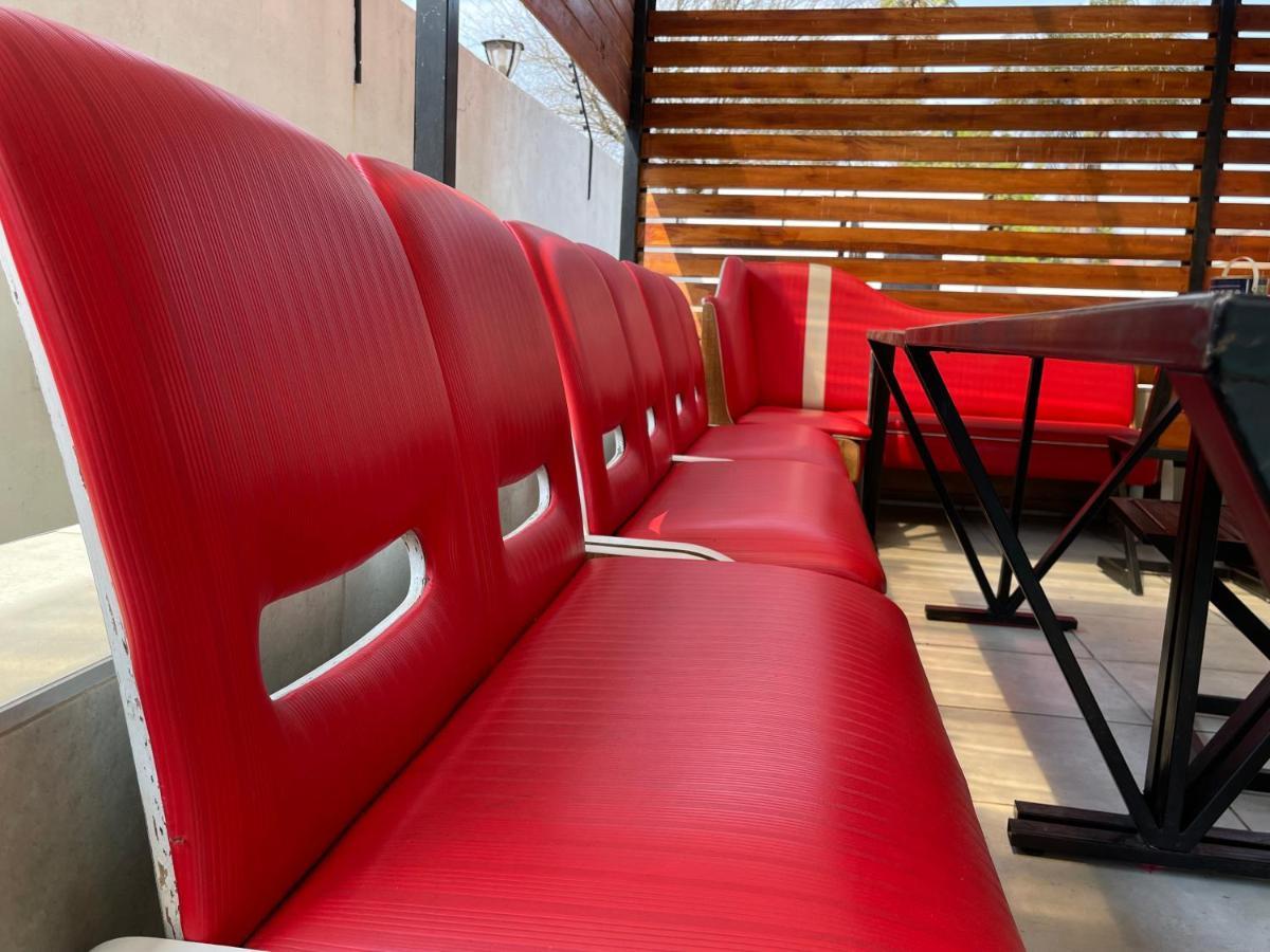 El Infinito Lifestyle Hotel Kempton Park Kültér fotó
