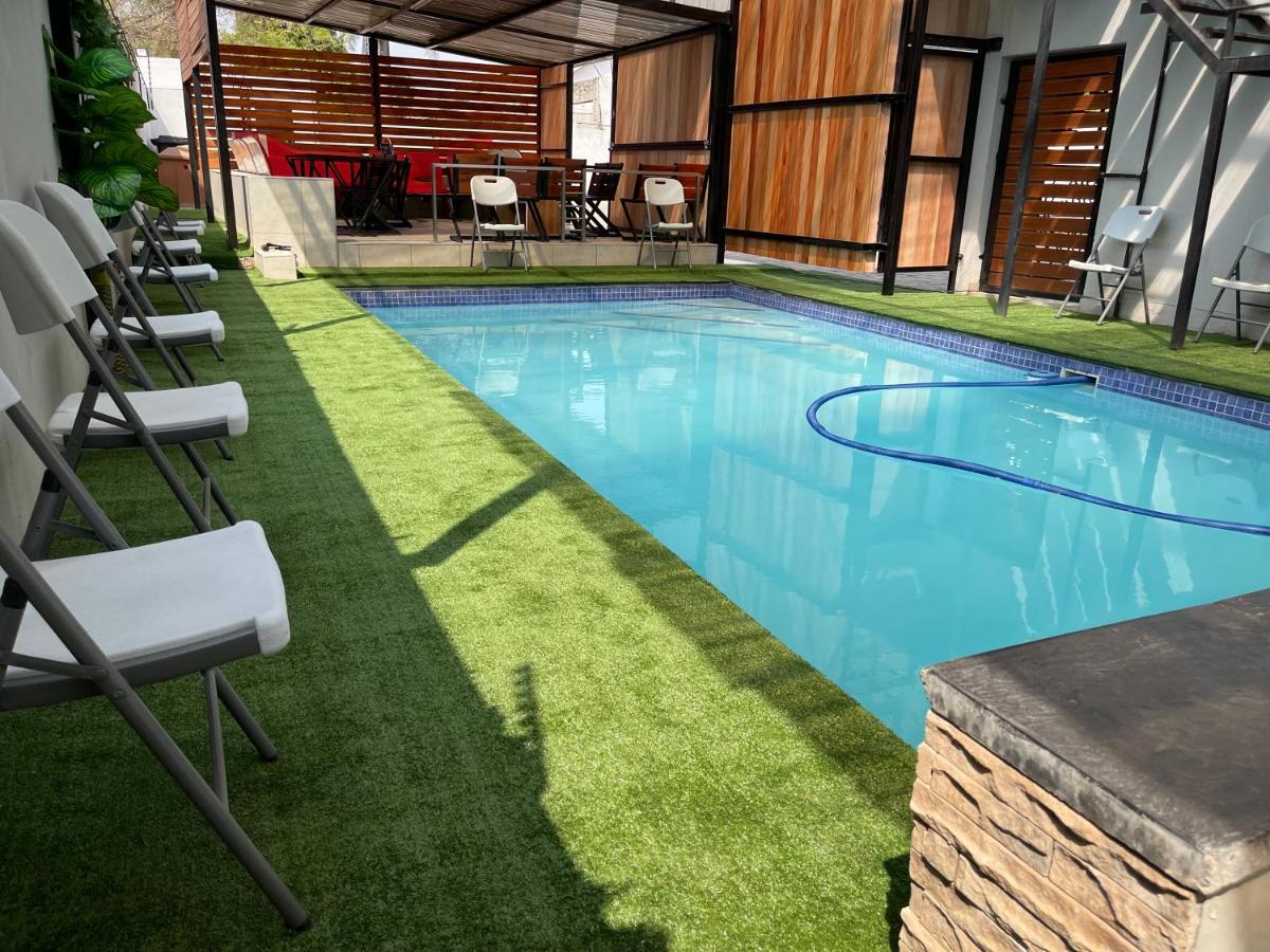 El Infinito Lifestyle Hotel Kempton Park Kültér fotó
